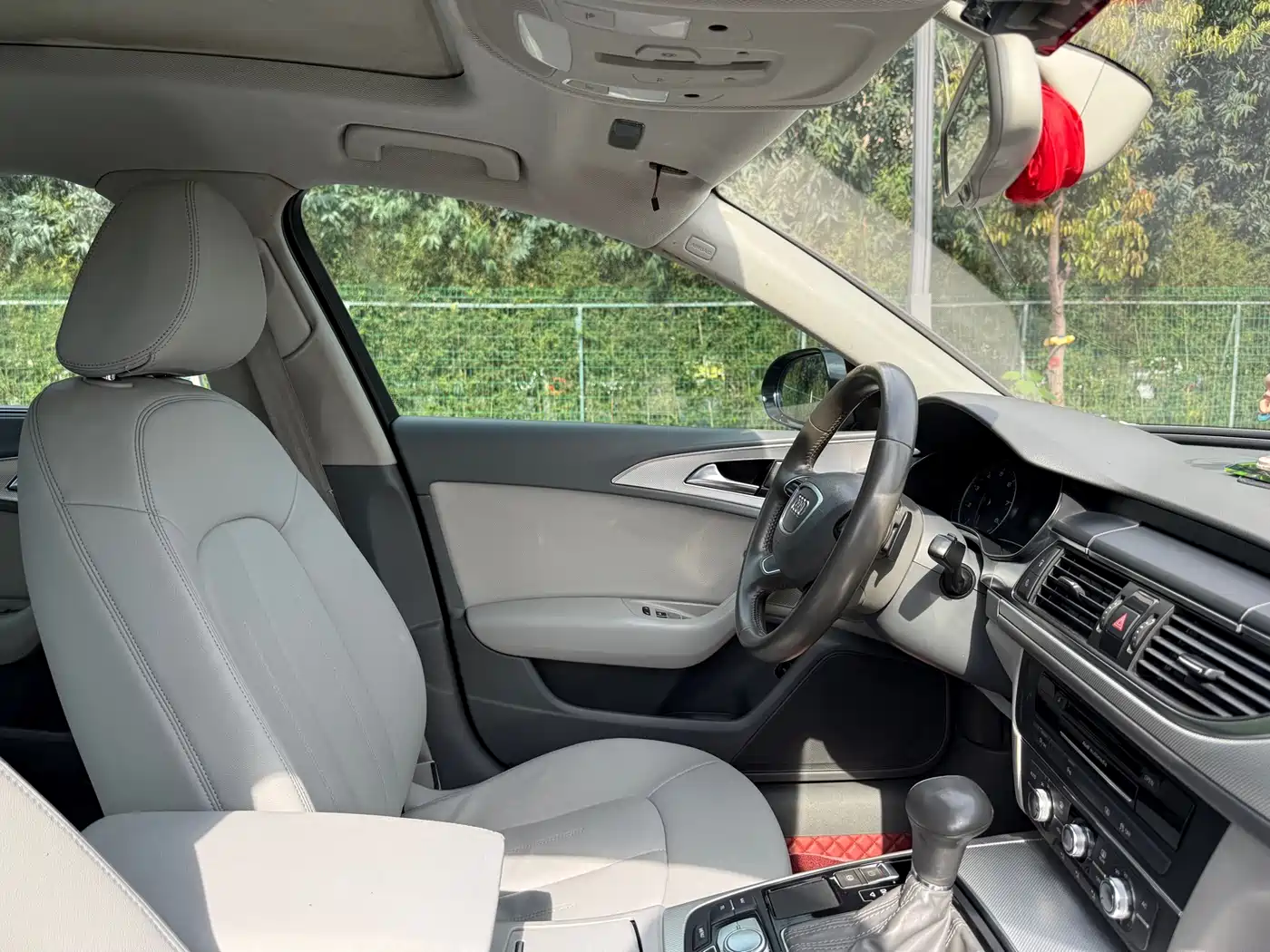 Audi A6L 2012 30 FSI Comfort фото 19