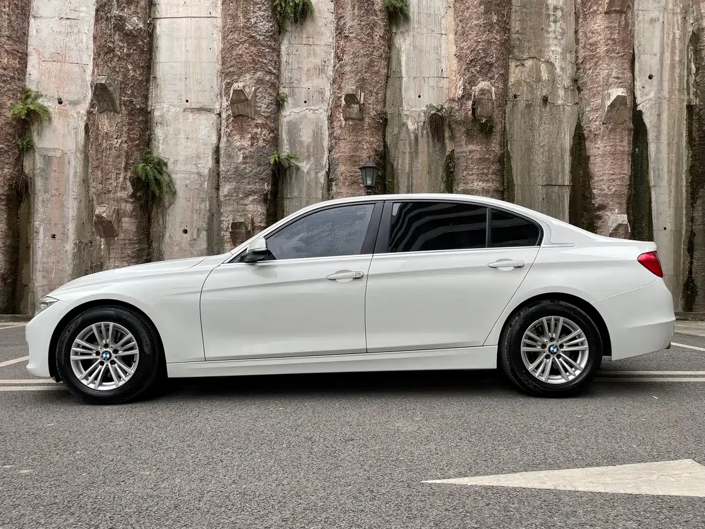 BMW 3 Series 2014 320Li Fashion фото 4