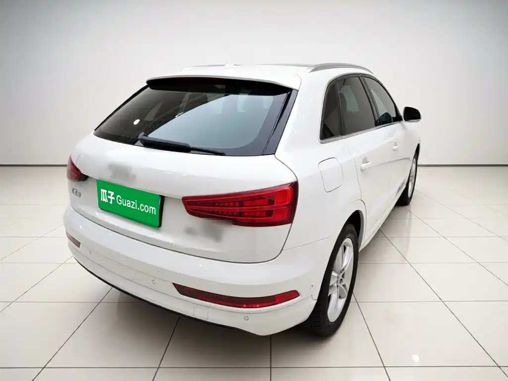 Photo 4 - Audi Q3
