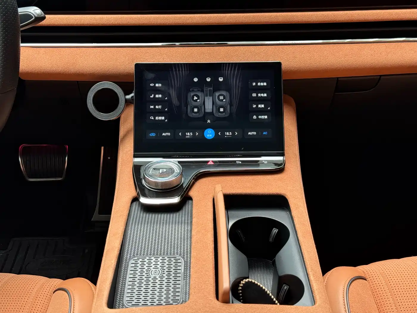 Voyah Passion 2023 2023 4WD Flagship Edition
