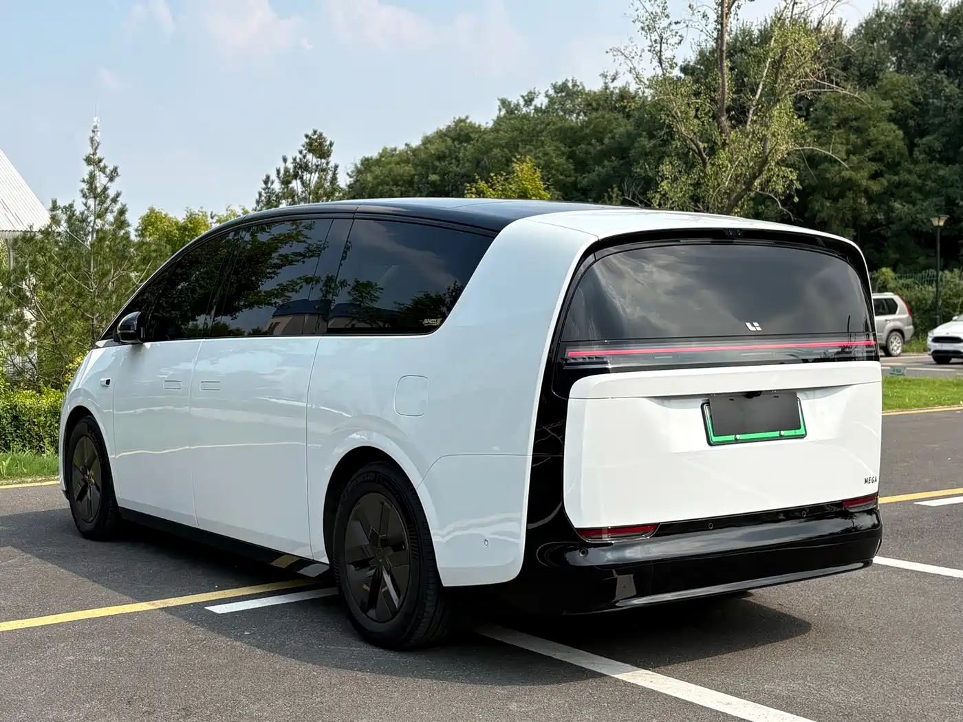 Li Auto MEGA 2025 2024 Ultra