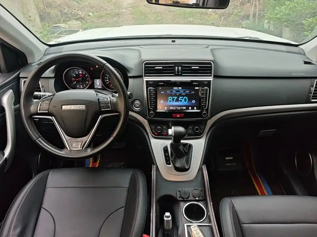Фото 10 - Haval M6