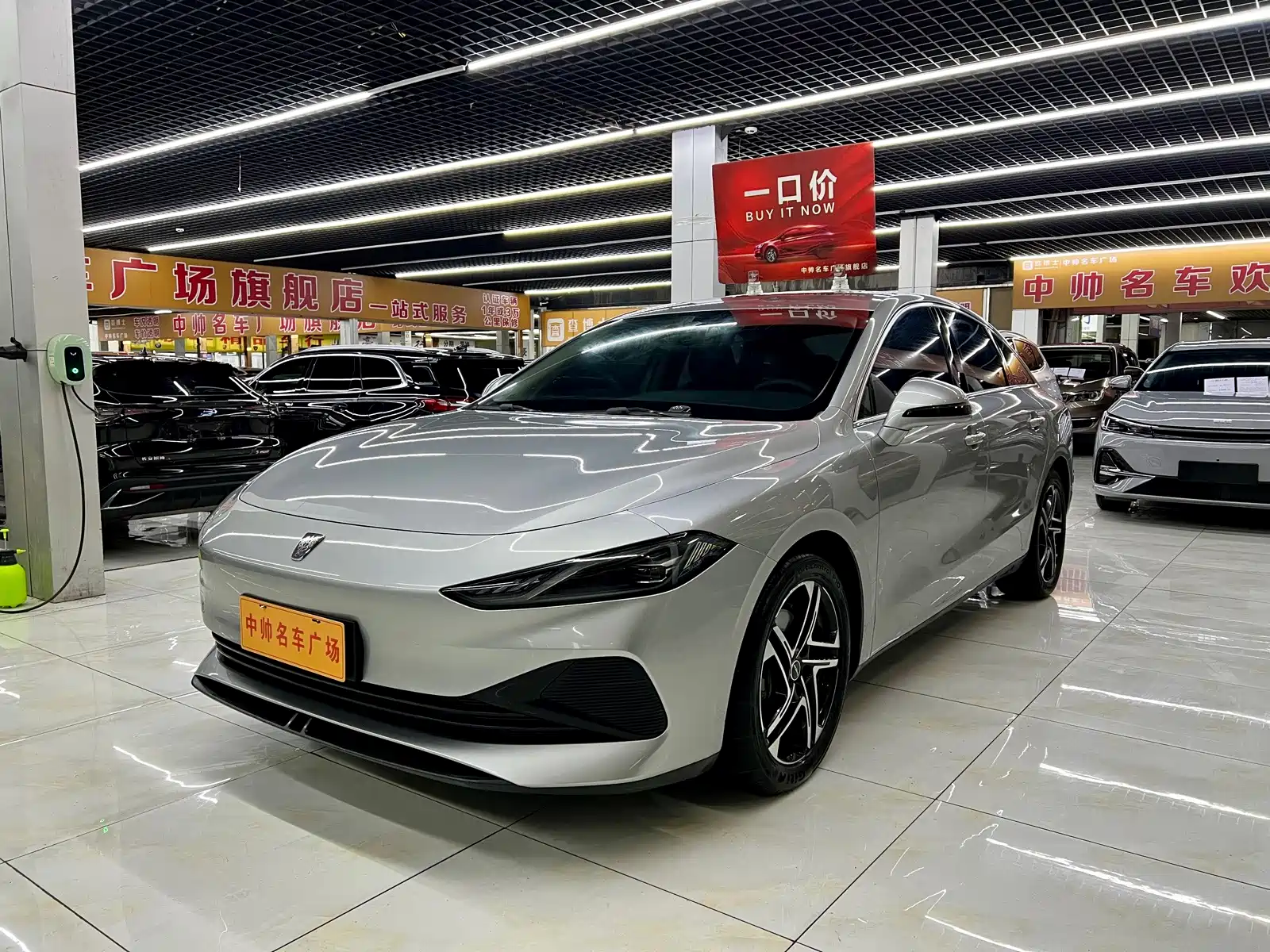 Фото 1 - Roewe D7