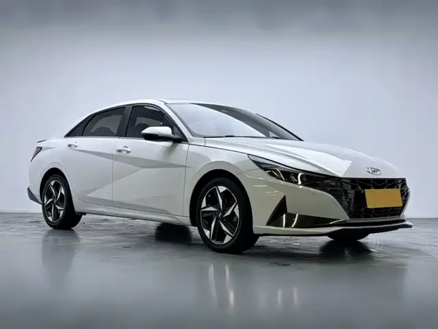 Hyundai Elantra 2021 240TGDi DCT LUX Premium Edition — фото 3
