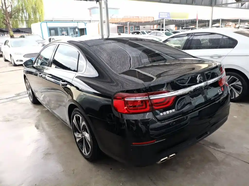Photo 5 - Citroën C6