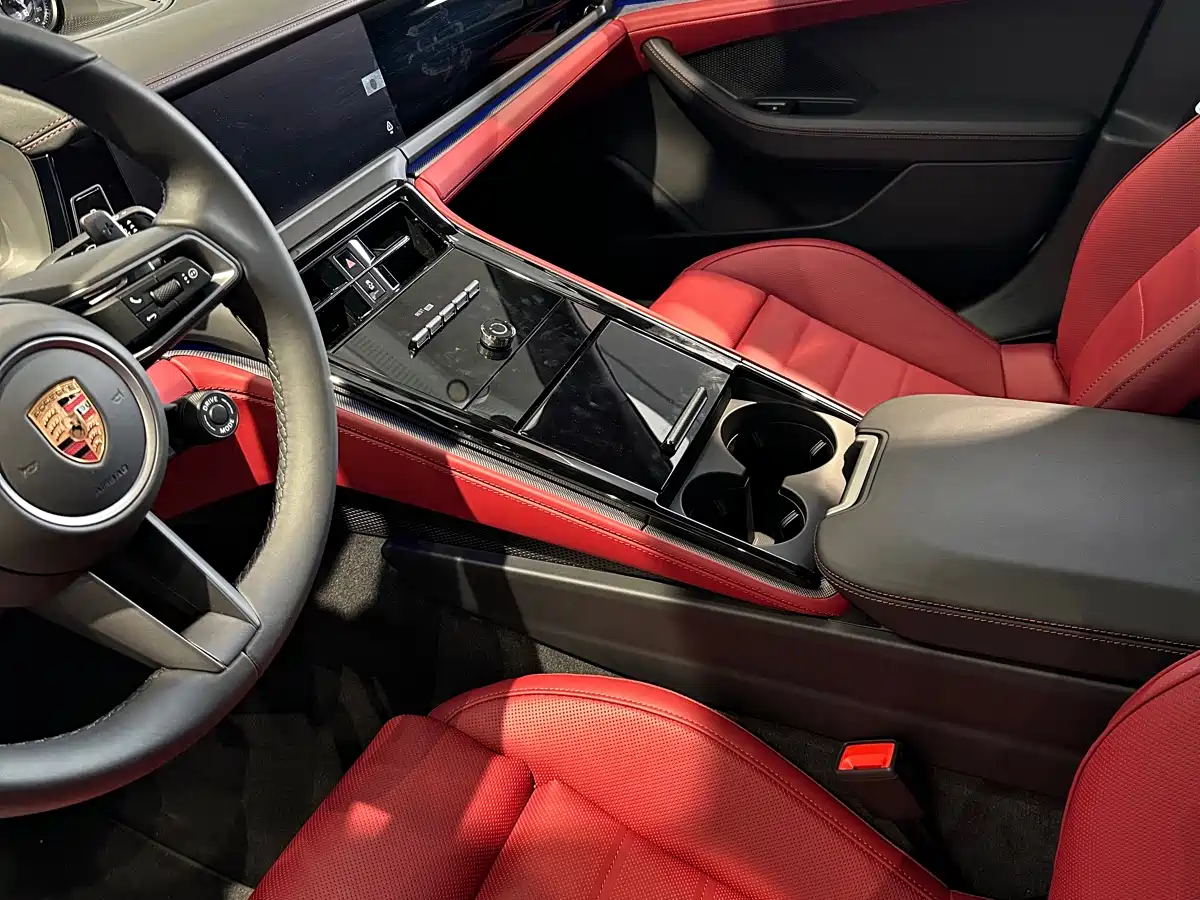 Porsche Panamera фото 4