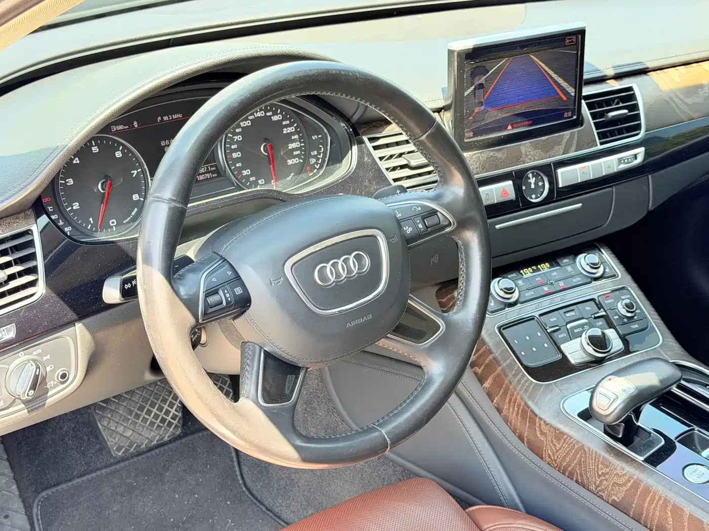 Audi A8 2014 A8L 45 TFSI quattro Luxury фото 6