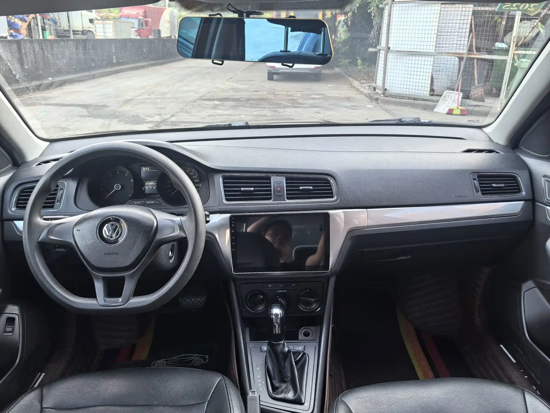 Фото 5 - Volkswagen Lavida