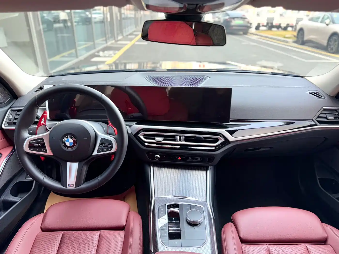 BMW 3 Series 2024 325Li M Sport Shadowline Package фото 11