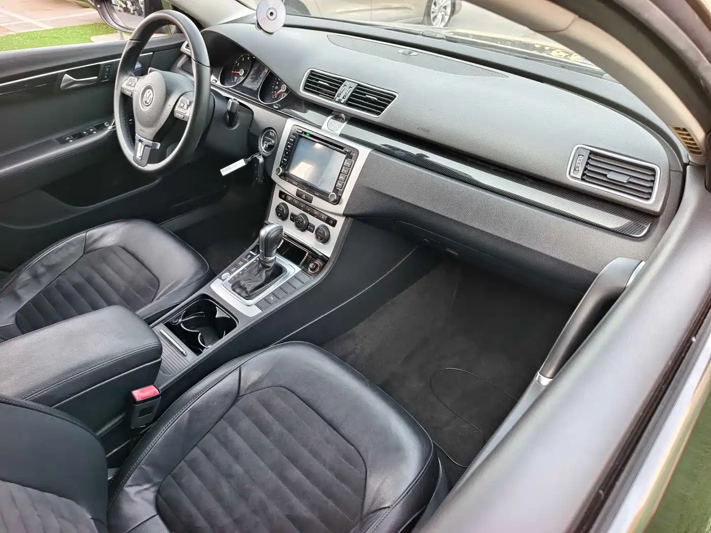 Volkswagen Magotan 2015 2.0TSI Luxury фото 14