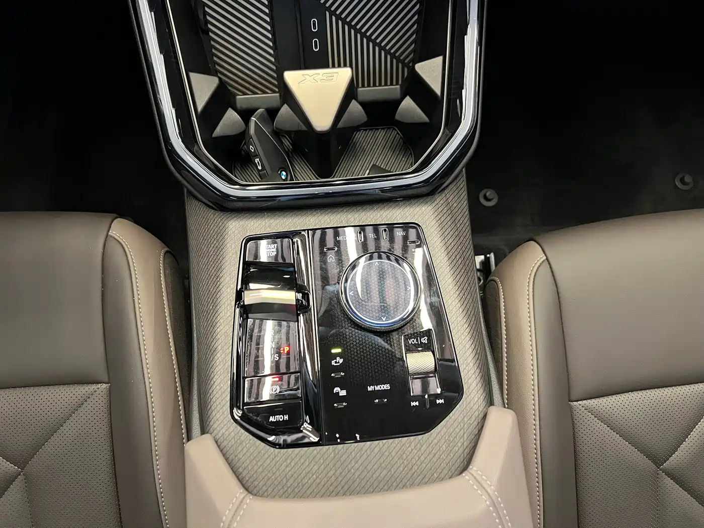 BMW X3 2025 xDrive25L Luxury Package фото 12
