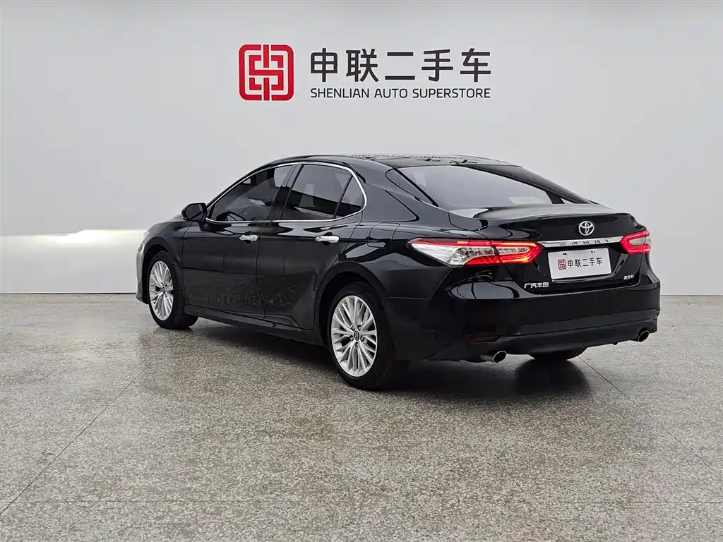 Toyota Camry 2021 2.5G Luxury Edition фото 3