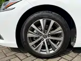 Фото 21 - Lexus ES