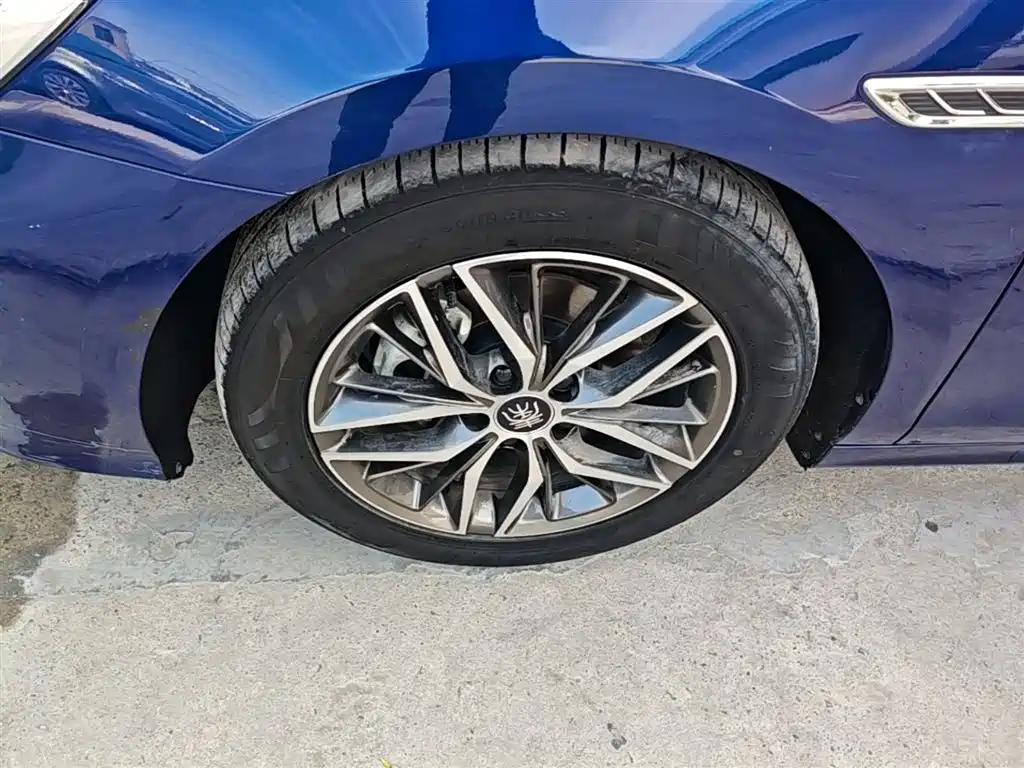BYD Qin PLUS 2021 DM-i 55KM Flagship фото 23