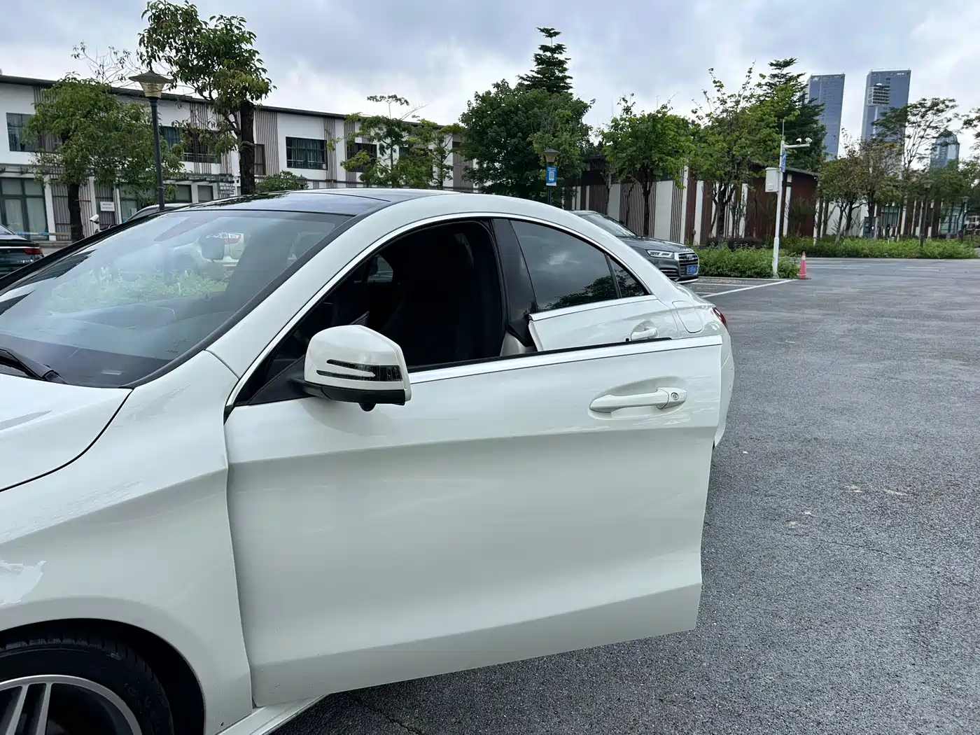 Mercedes-Benz CLA (Import) 2016 CLA 220 4MATIC фото 28