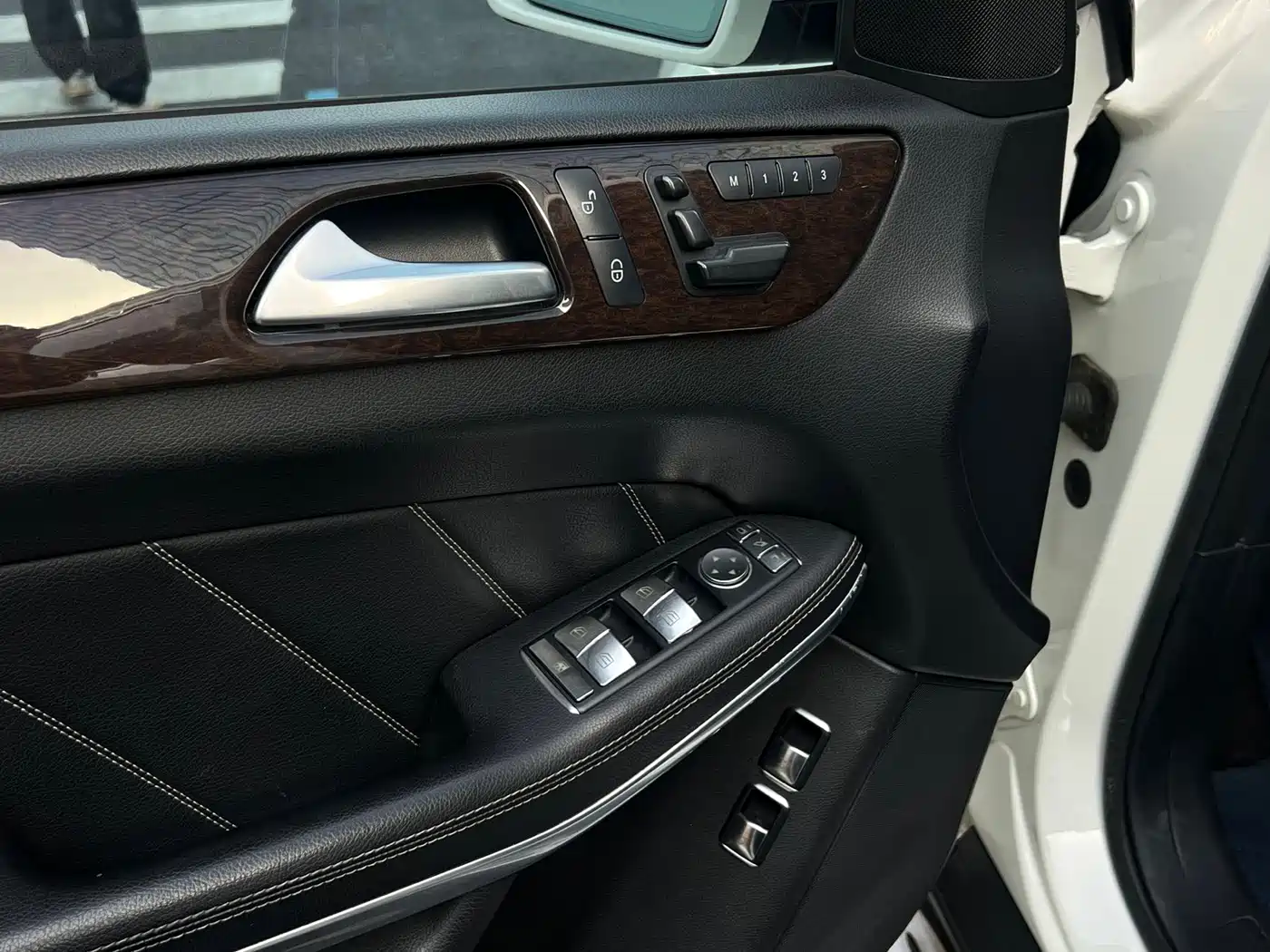 Mercedes-Benz GL-Class фото 10