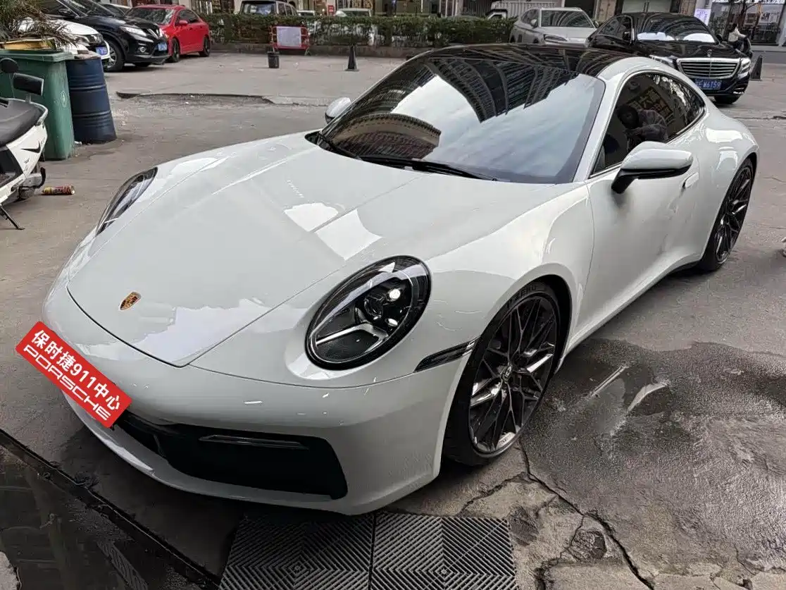 Porsche 911 2023 Carrera 3.0T