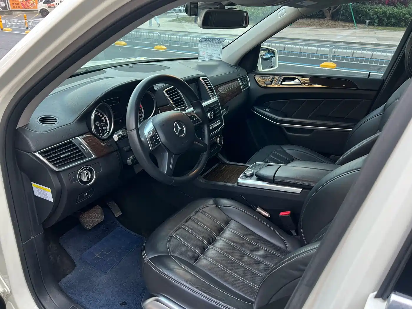 Mercedes-Benz GL-Class фото 9