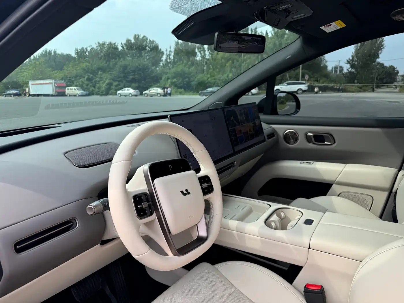 Li Auto i6 2025 2025 2WD Base Model