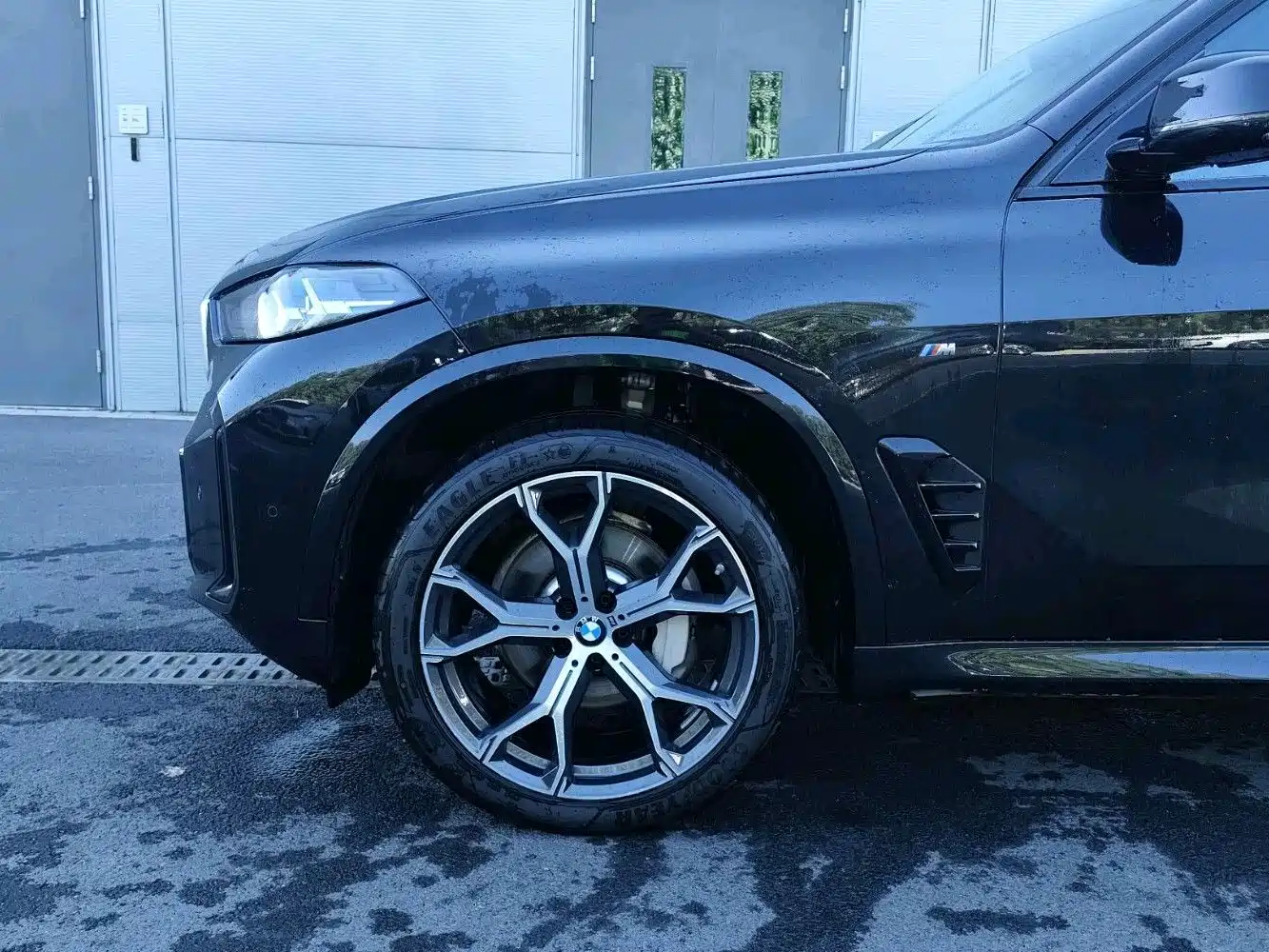 BMW X5 2026 2025 Model xDrive 30Li Exclusive M Sport Blackout Package