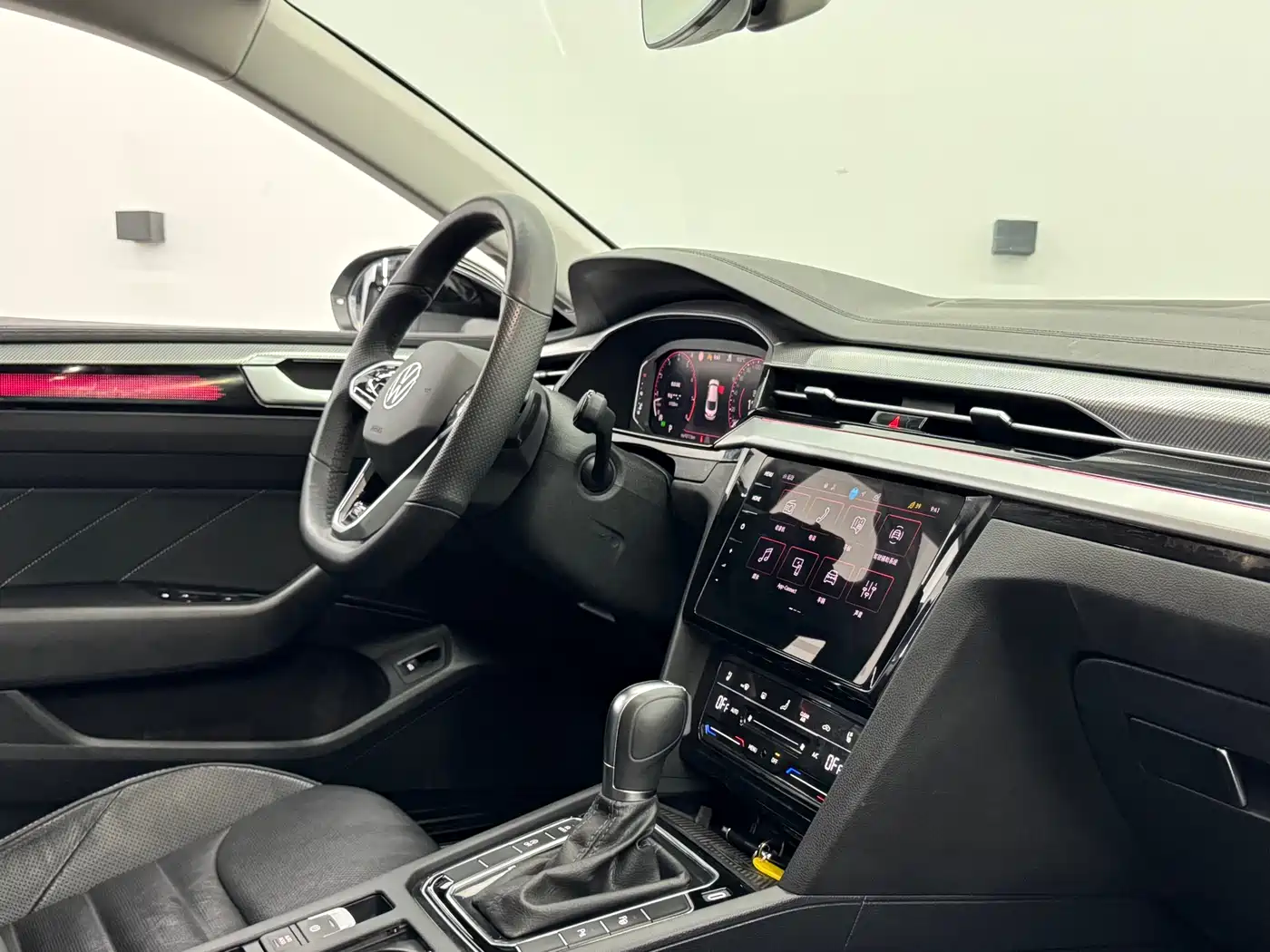 Volkswagen FAW-Volkswagen CC 2023 380TSI Eye-catching Edition фото 8