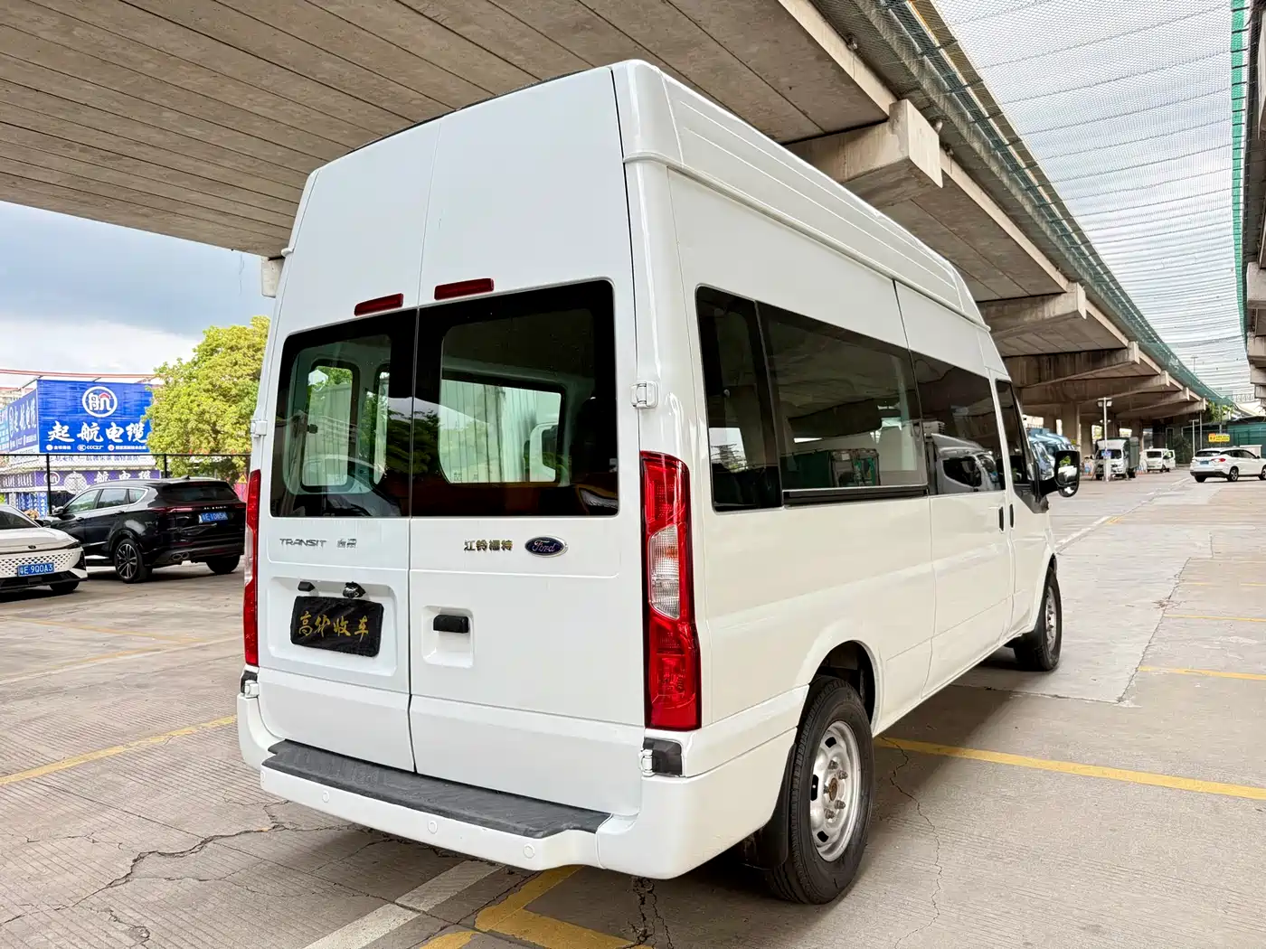 Ford New Generation Transit 2019 2016 Model 2.2T Long Wheelbase 6-Seater High-Roof Multi-Purpose Vehicle