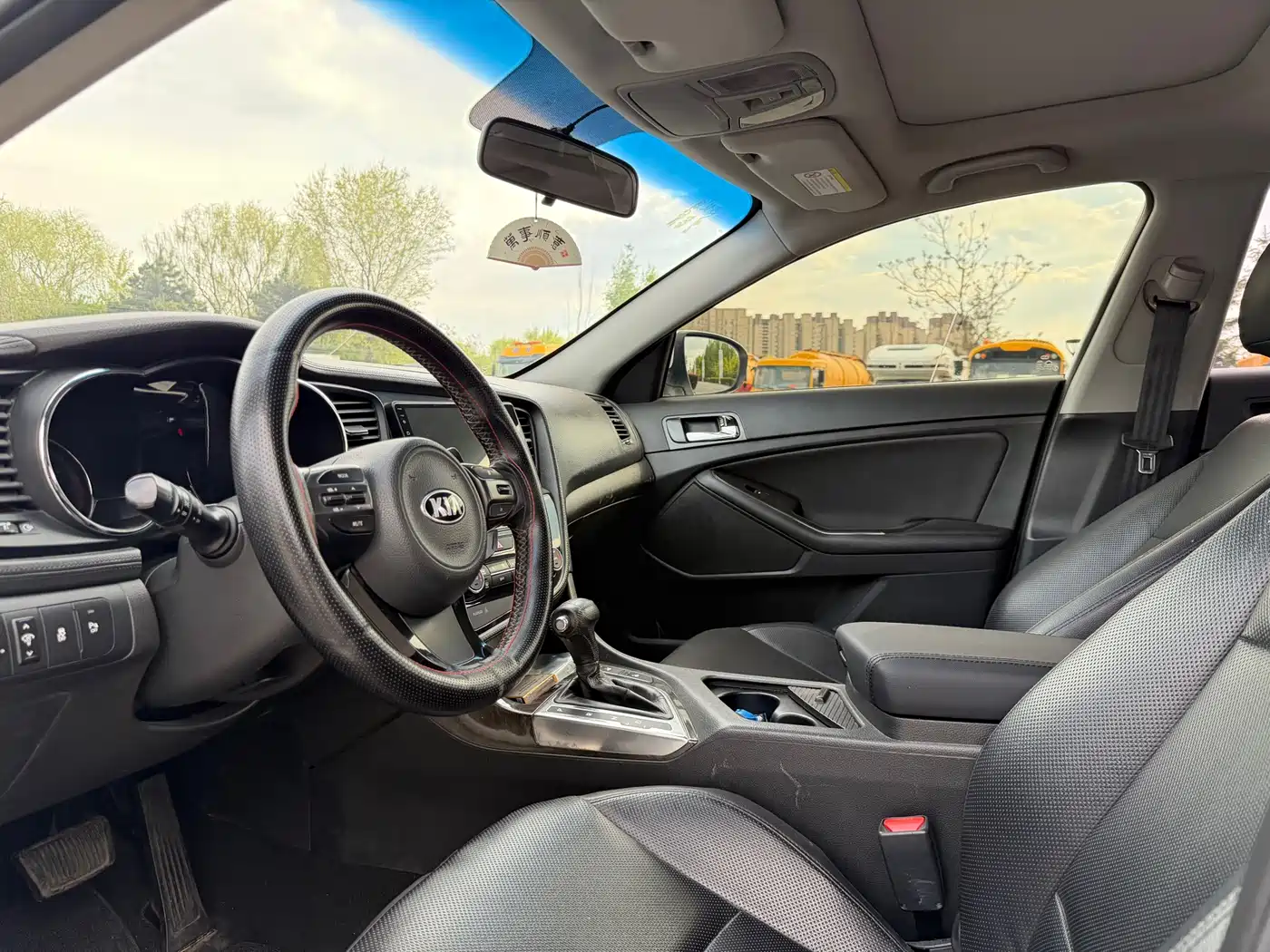 Kia K5 2014 2.0L Automatic LUXURY фото 4