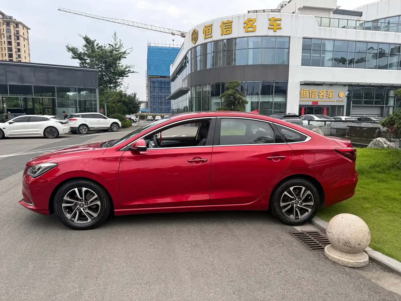 Фото 3 - Changan Eado