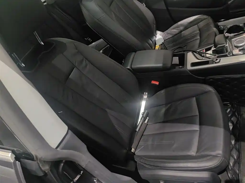 Audi A5 (Import) 2017 Sportback 40 TFSI Fashion фото 25