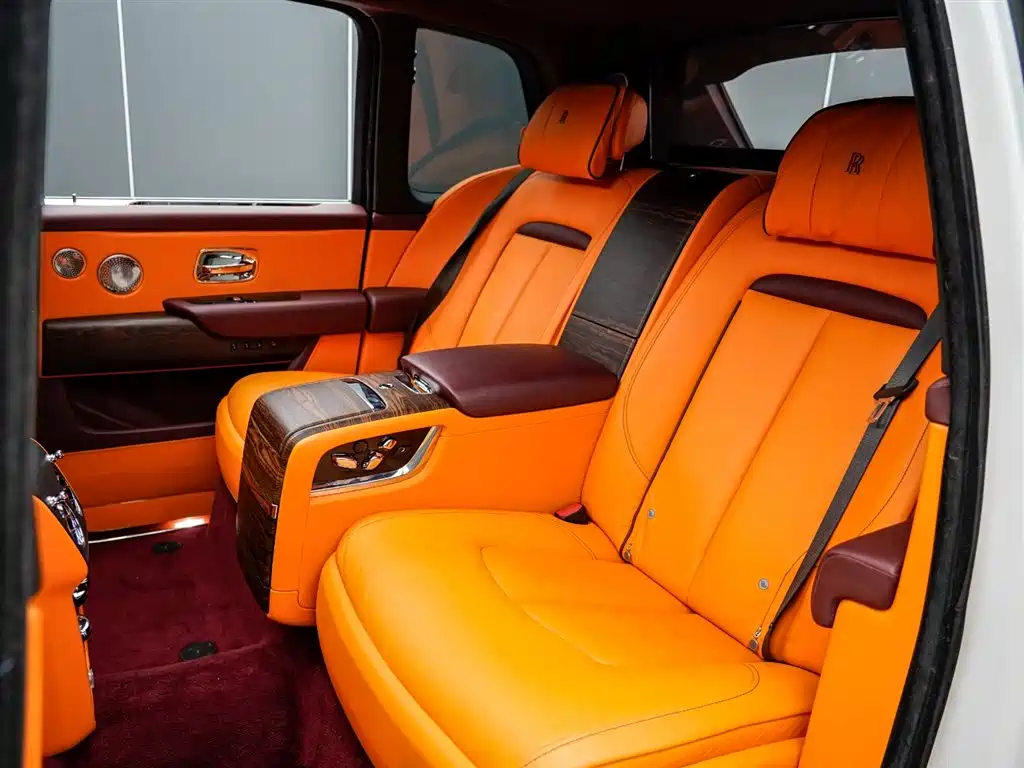 Rolls-Royce Cullinan 2018 4-Seater Version фото 14