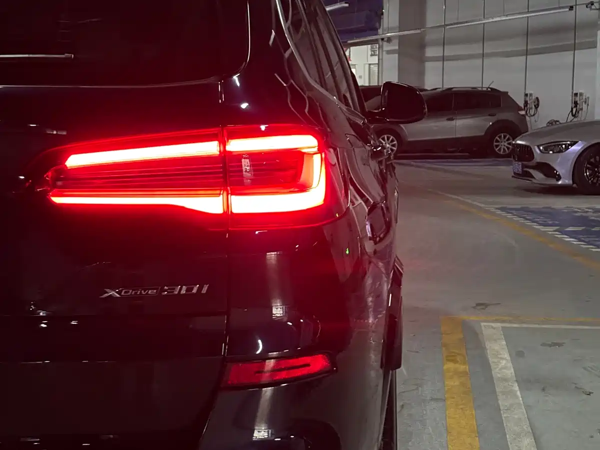 BMW X5 (Import) 2022 xDrive30i M Sport Package фото 40