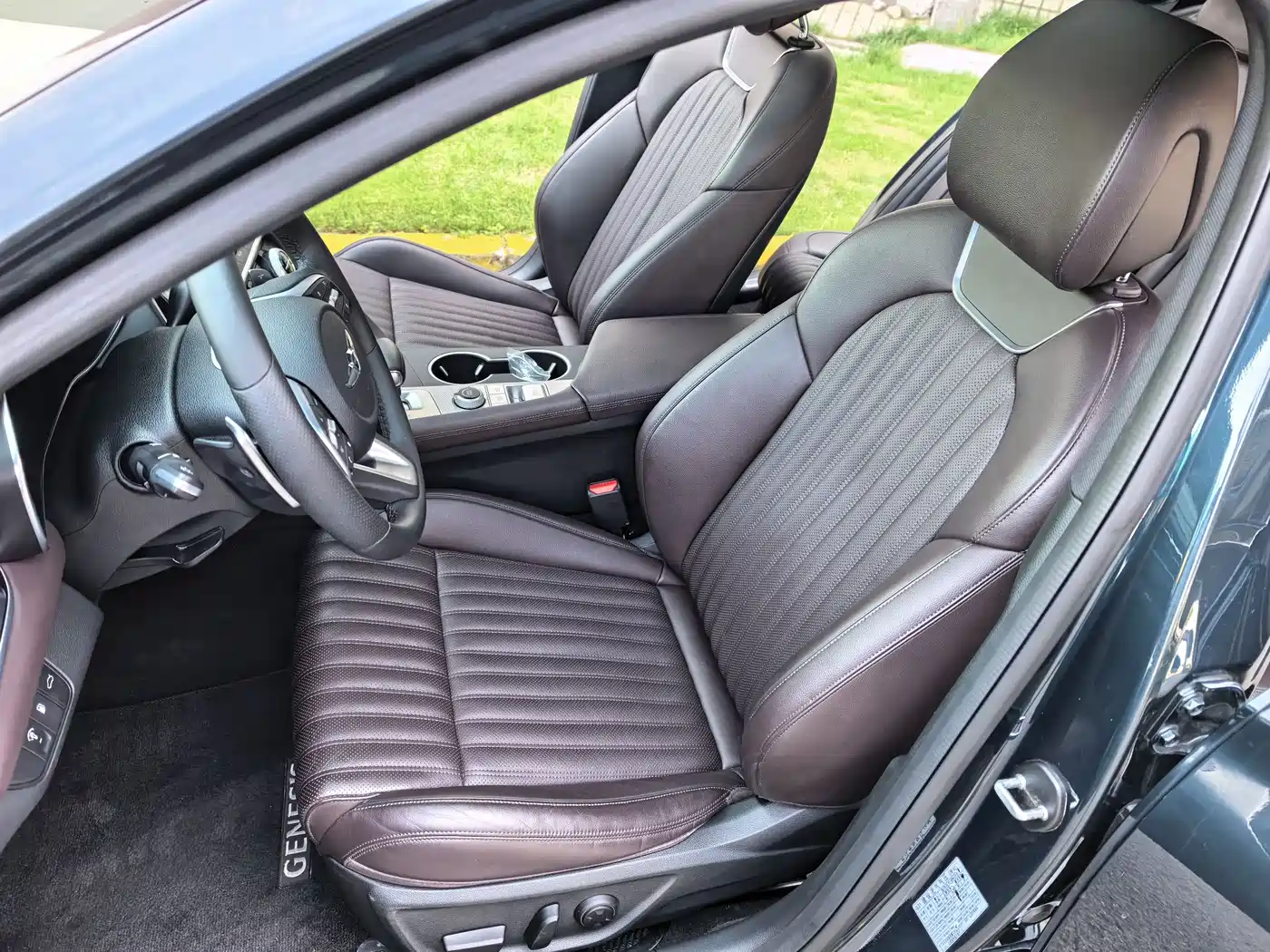 Genesis G70 2022 2021 2.0T RWD Luxury Edition
