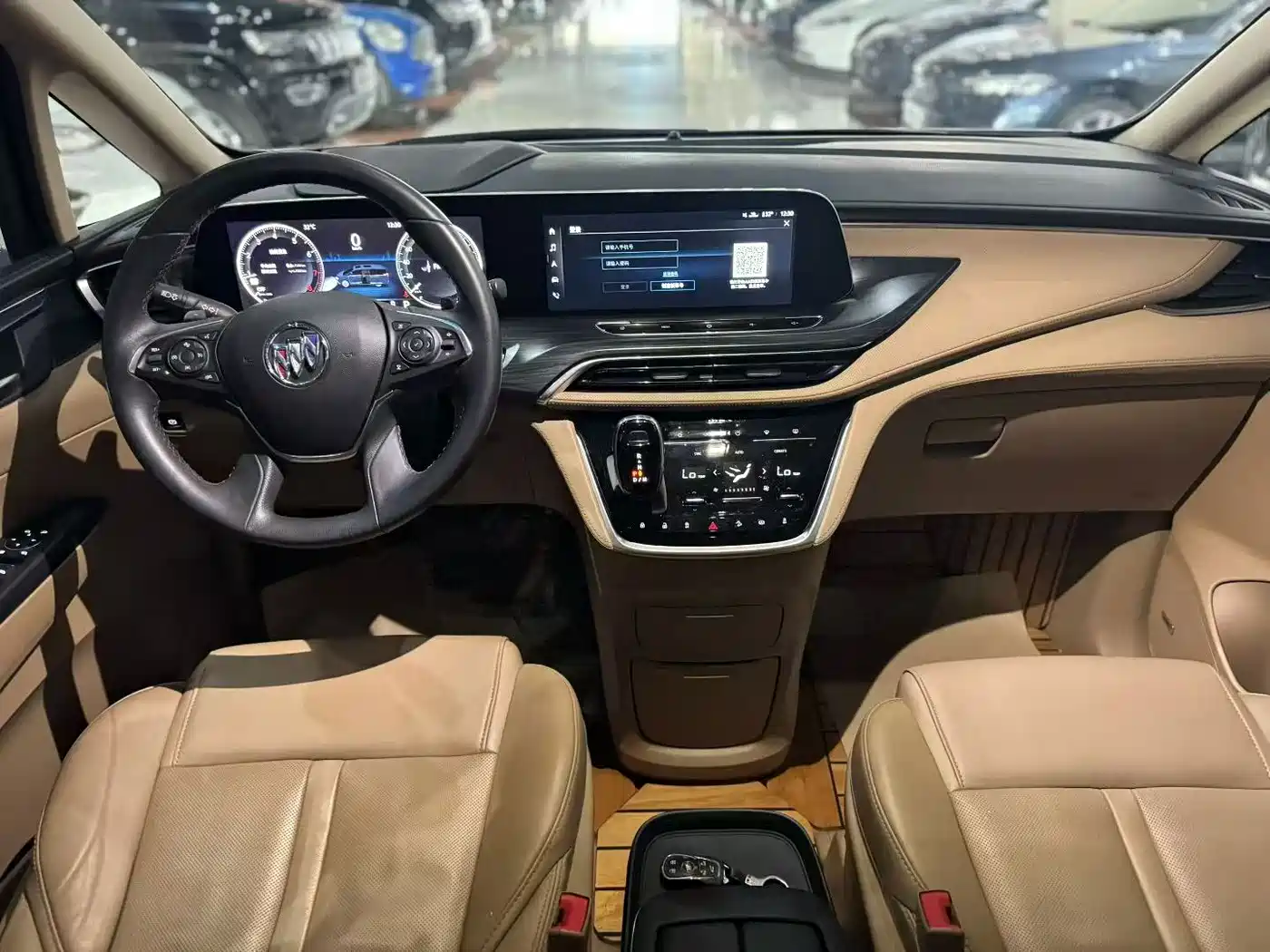 Photo 8 - Buick GL8