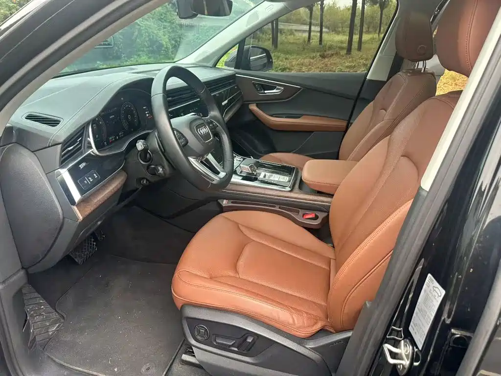 Audi Q7 2024 2023 55 TFSI quattro S line Sport