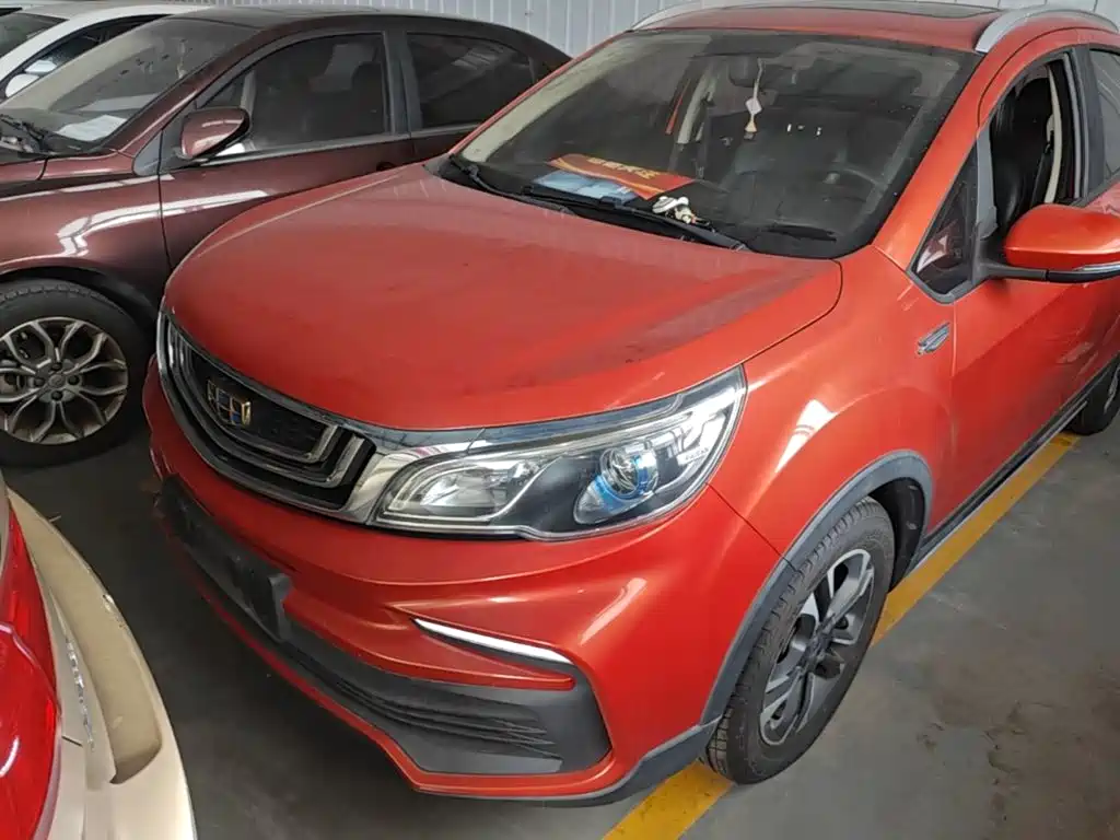 Фото 24 - Geely Vision X3