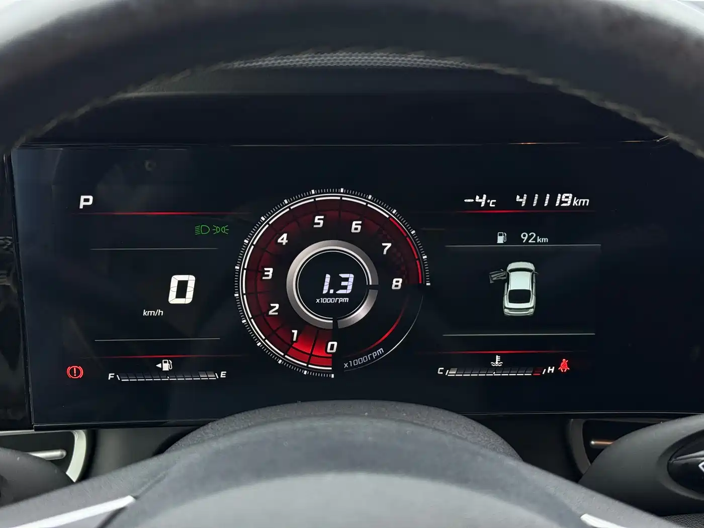 Hyundai Elantra 2021 1.5L CVT LUX Premium Edition фото 13