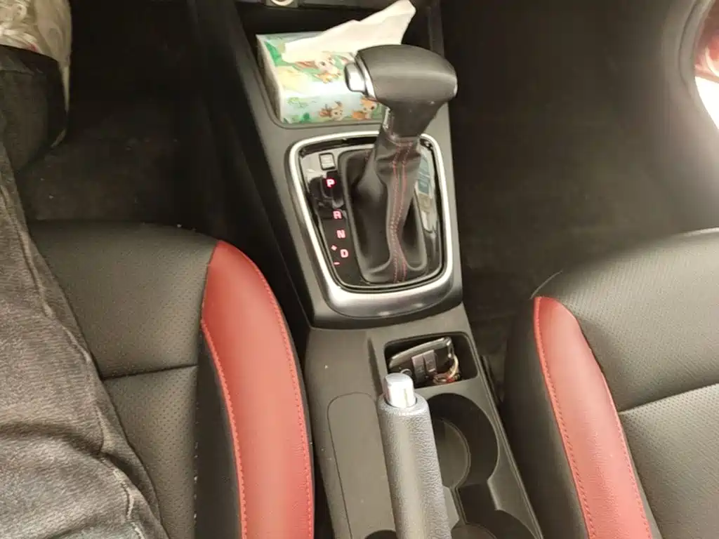 Kia KX CROSS 2018 2017 1.4L AT GLS