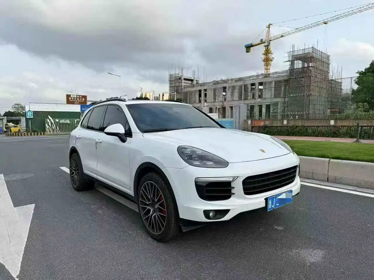 Porsche Cayenne 2016 Cayenne 3.0T фото 2