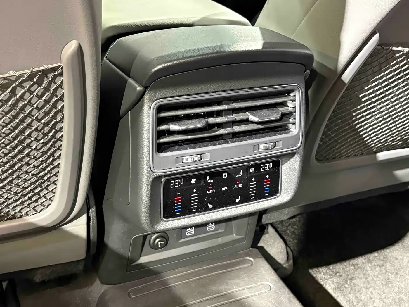 Audi Q8 2021 Model 55 TFSI Exclusive Dynamic фото 22