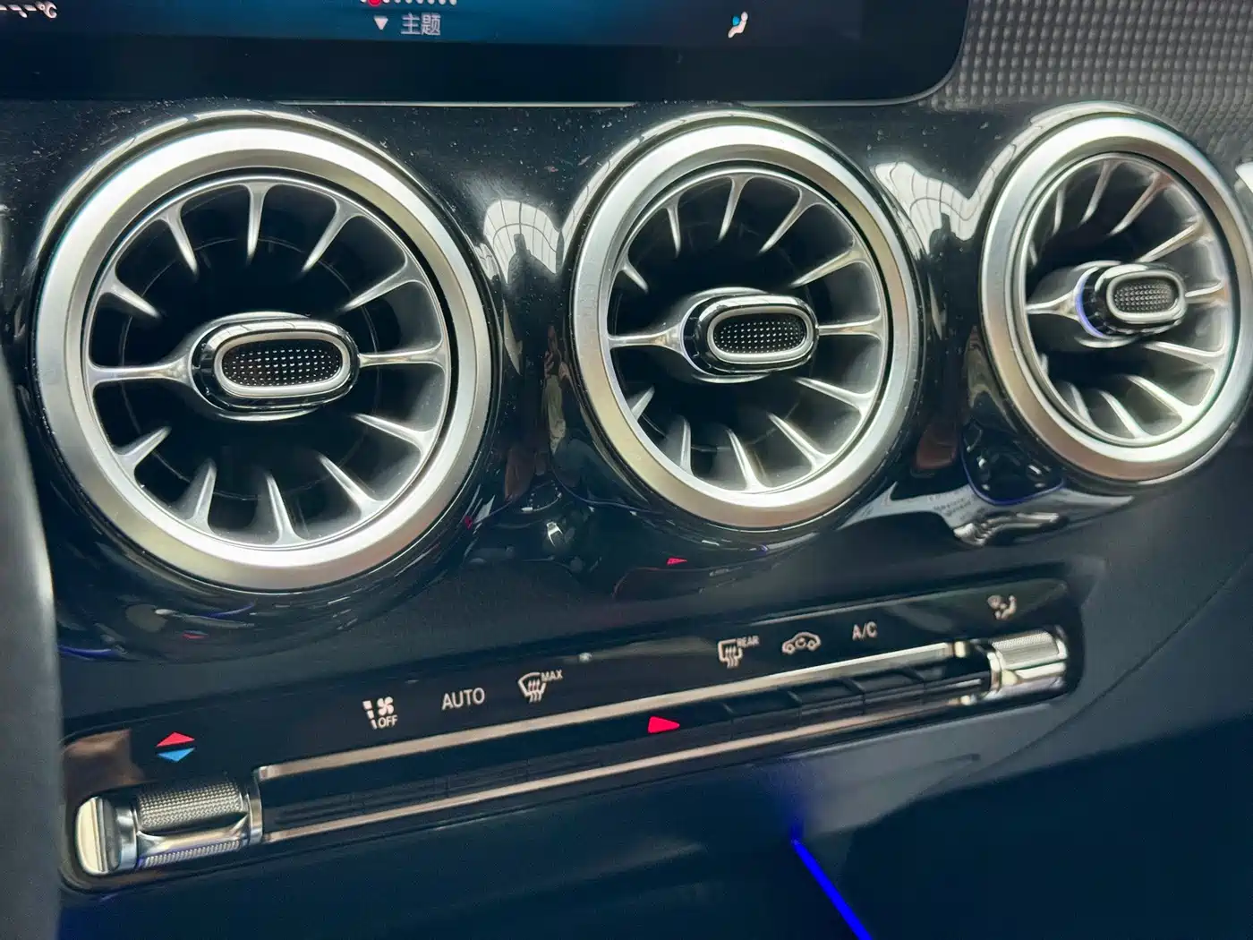 Mercedes-Benz GLB, миниатюра 10