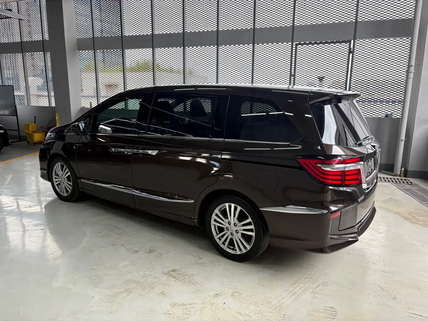 Honda Elysion 2016 2016 2.4L Fashion Edition