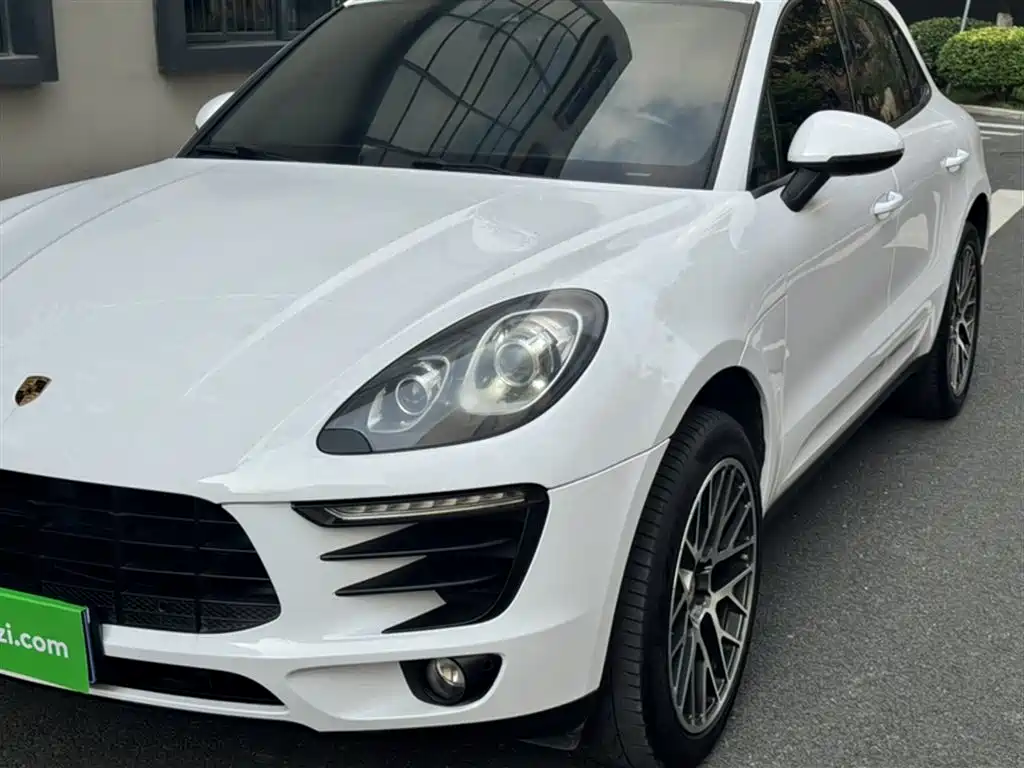 Porsche Macan 2017 Macan 2.0T фото 3