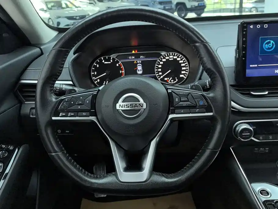Фото 15 - Nissan Teana