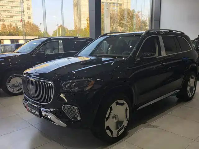 MERCEDES-BENZ GLS