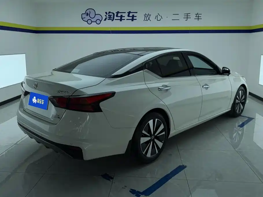Фото 3 - Nissan Teana