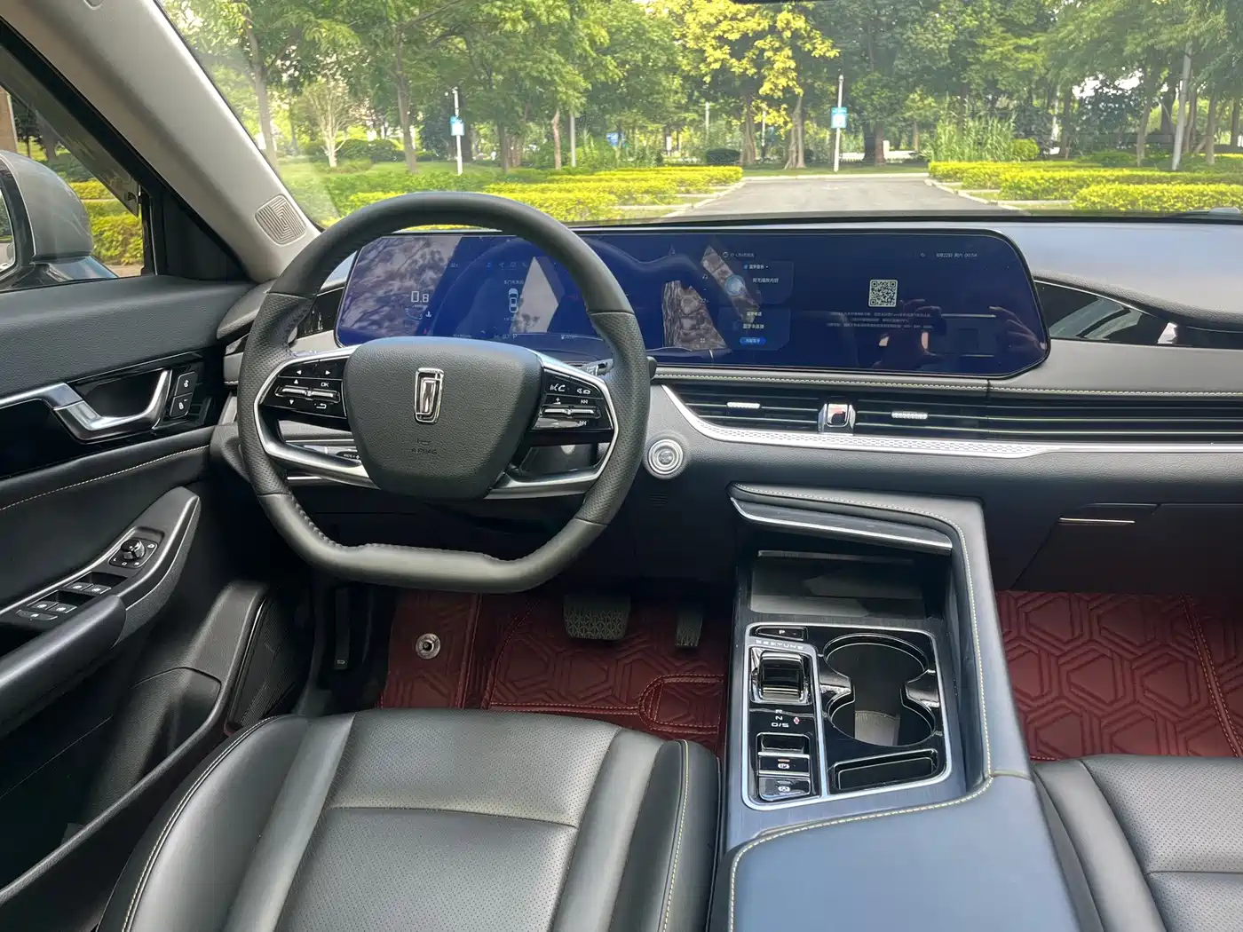 Besturn B70 2025 2025 Dragon Glory Edition 1.5T Deluxe
