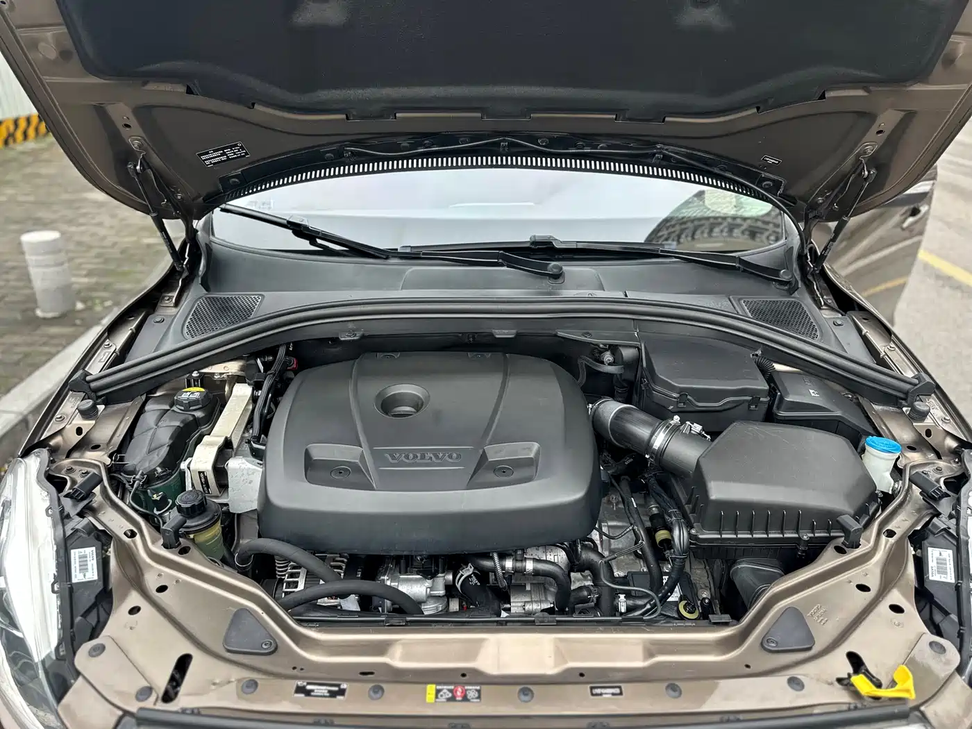 Фото 10 - Volvo XC60