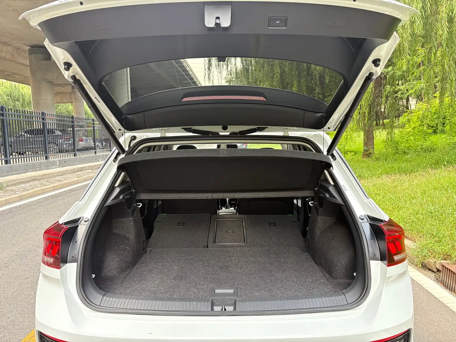 Фото 11 - Volkswagen T-ROC