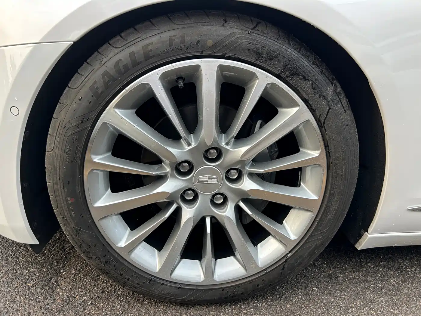 Фото 42 - Cadillac CT6