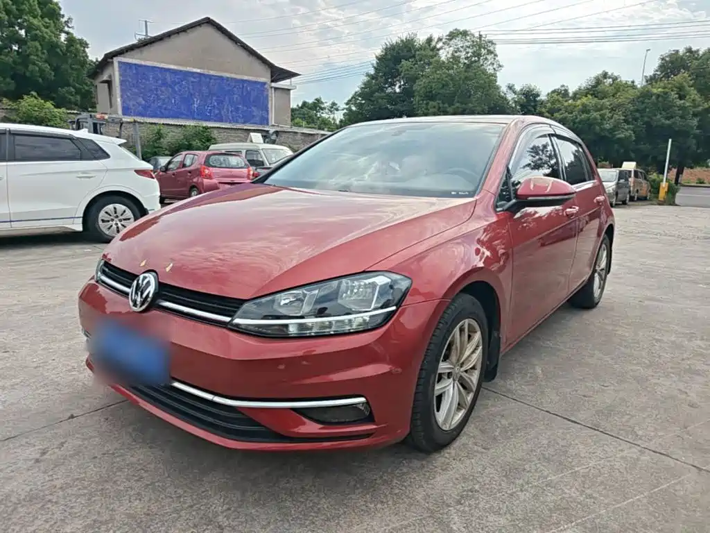 Фото 2 - Volkswagen Golf